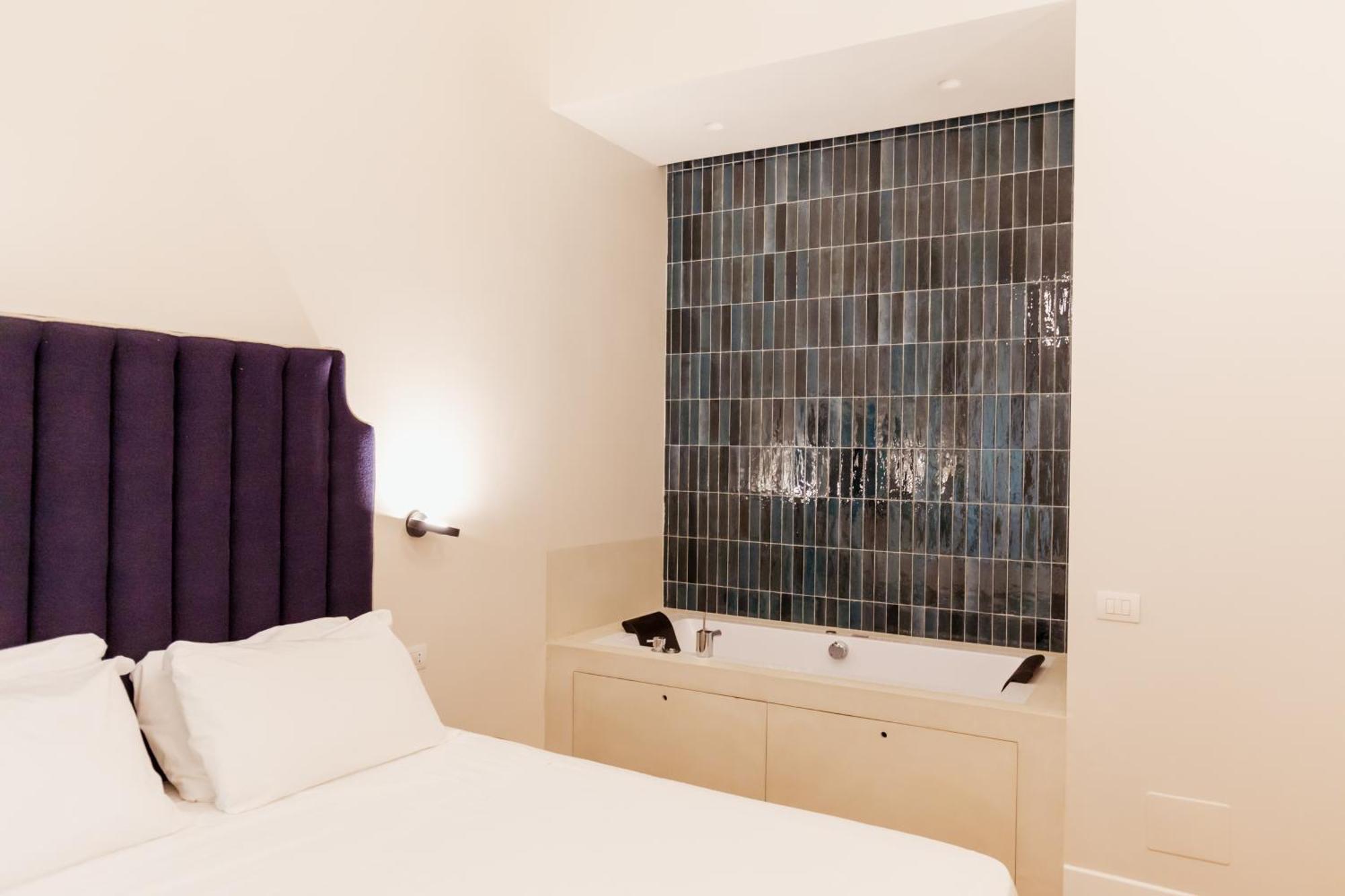 Residenza Umberto I Hotel Naples Luaran gambar